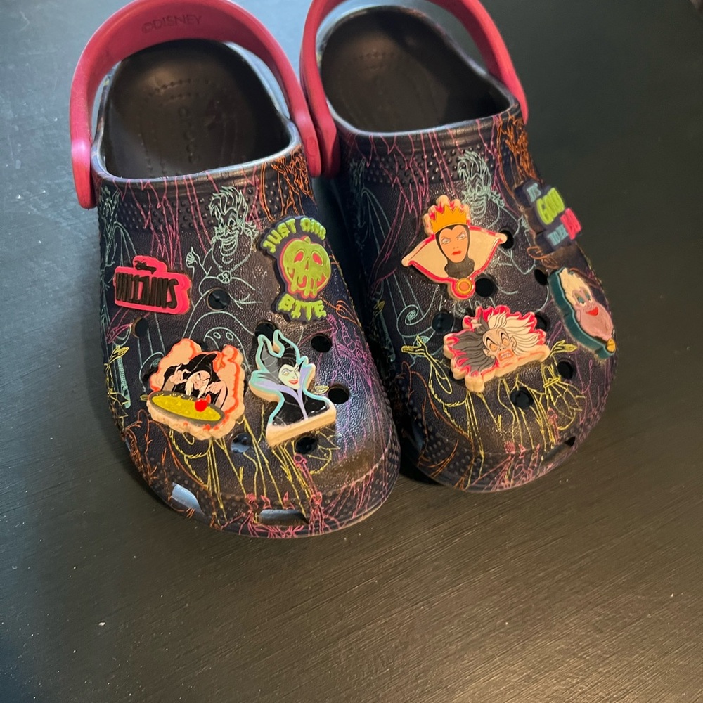 CROCS Kids Clogs with Villains Design